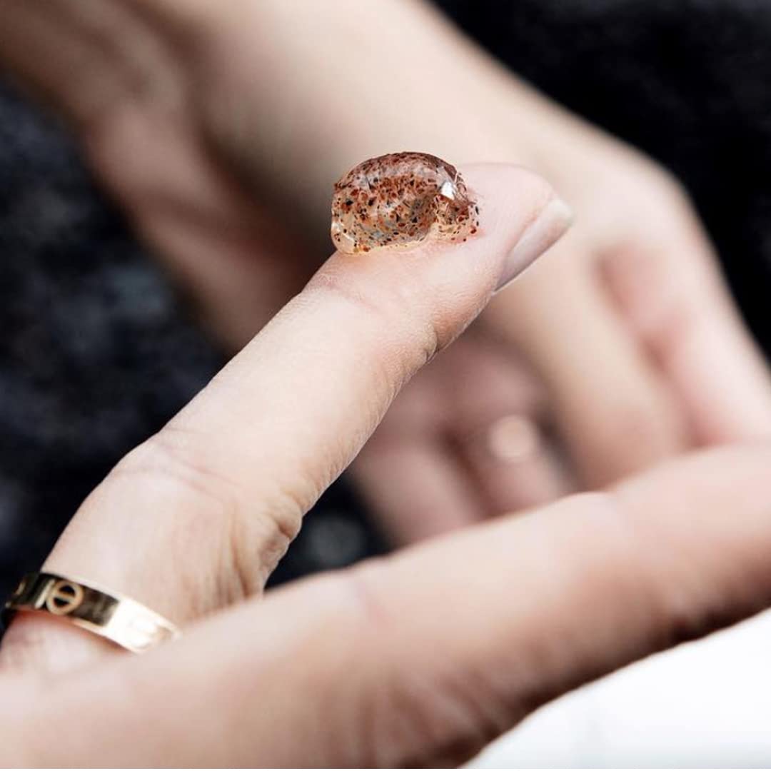 Volcanic Exfoliator Bioeffect